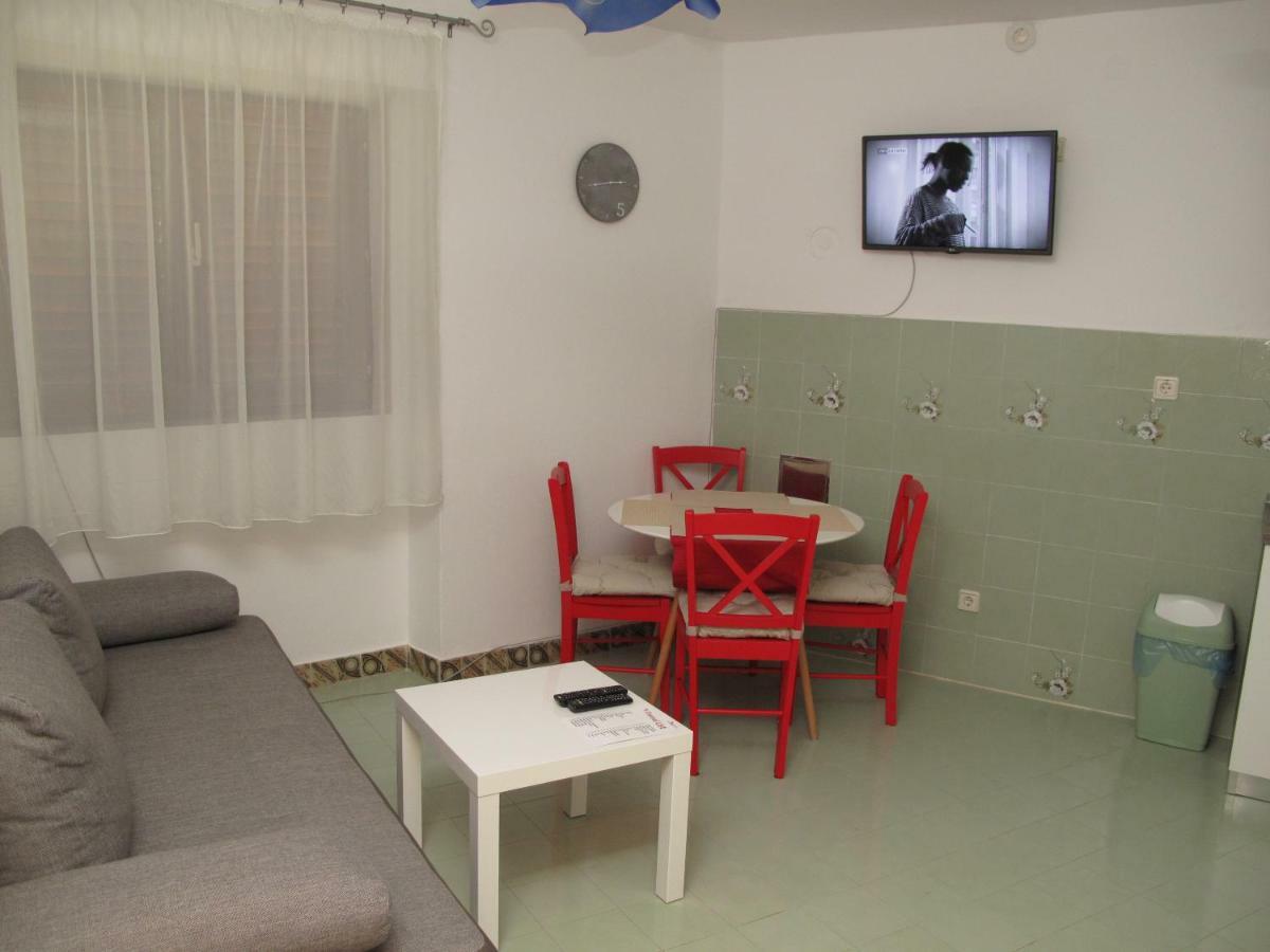 Illy City Centre Apartment Шибеник Екстер'єр фото
