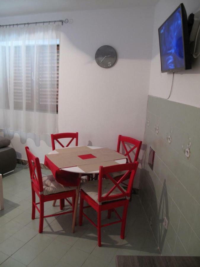 Illy City Centre Apartment Шибеник Екстер'єр фото